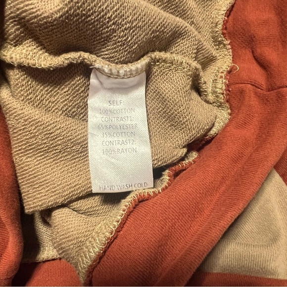 Easel Women Medium Soft Washed Mix N Match Fabric Flower Patch Top in Mushroom - Picture 7 of 8